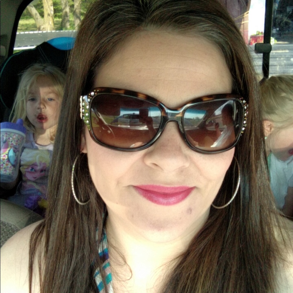 Meet your Posher, Parker