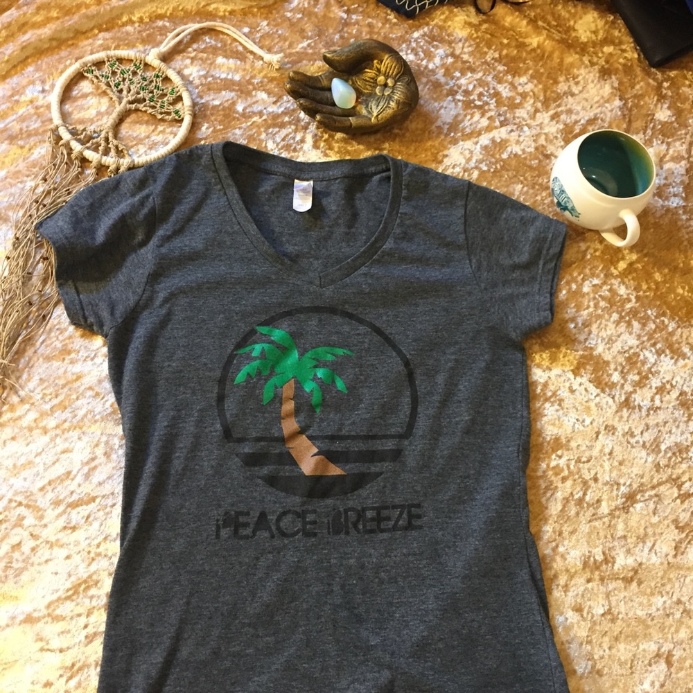 ❌DONATED❌Graphic Palm Tee