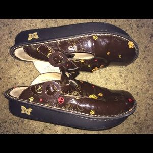 Algeria Clogs Size 41