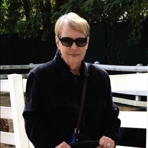 Meet your Posher, Pam