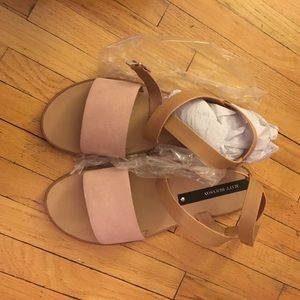 Matt Bernson Estela Sandals NWT nude/blush size 9