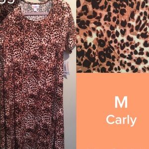 Medium cheetah Carly lularoe