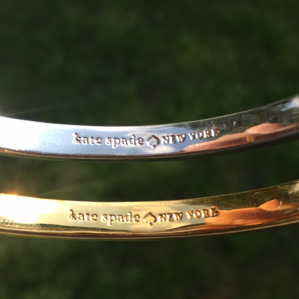 SILVER kate spade Hole Punch Spade Hinge Bangle - Picture 4 of 4