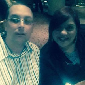 Meet your Posher, Carlos