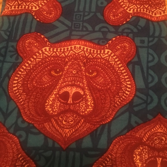 🙊REDUCED🙊 NWT Lularoe OS Mosaic Bear Leggings - Picture 2 of 2