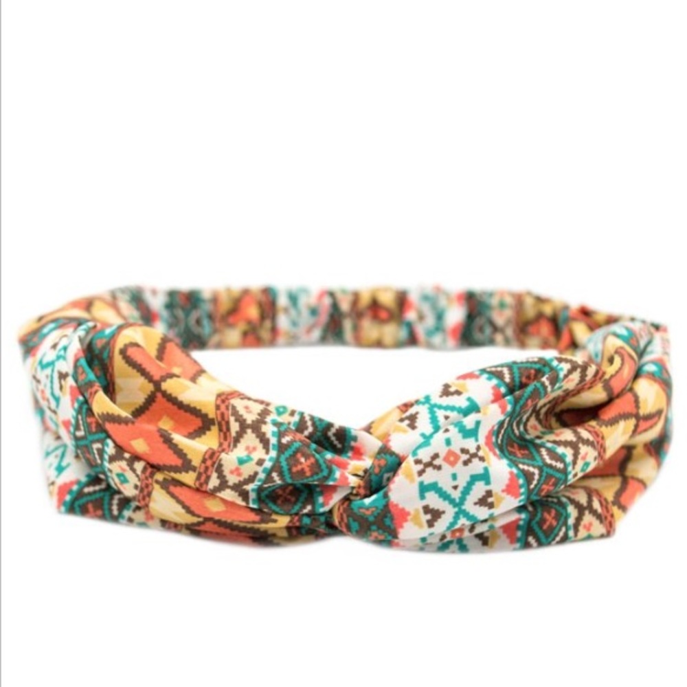 Bold knotted headband