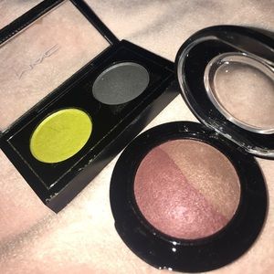 Lot of 2 MAC eyeshadows!