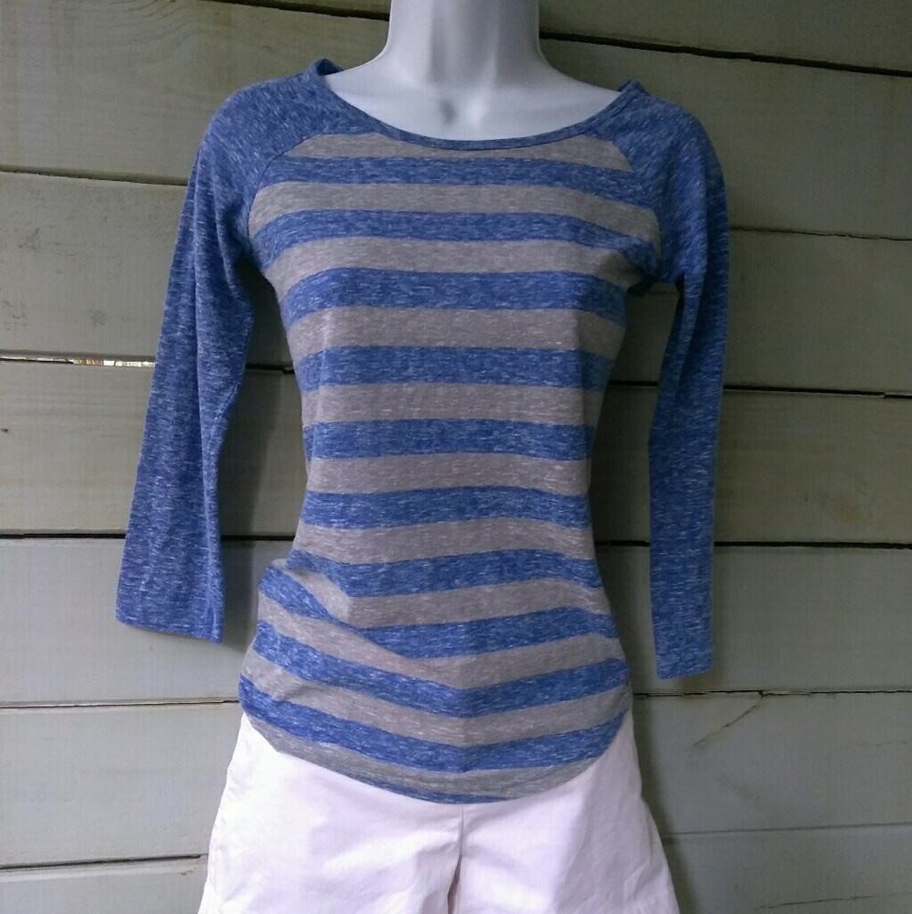 D2- I'm in Love with Derek 3/4 sleeve tee.