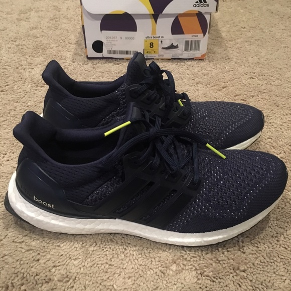 Adidas Ultraboost Mens Size 8 Authentic 100%
