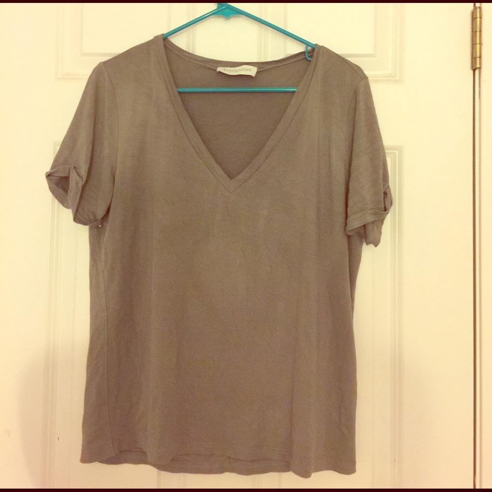 Kittenish tee! ❤️