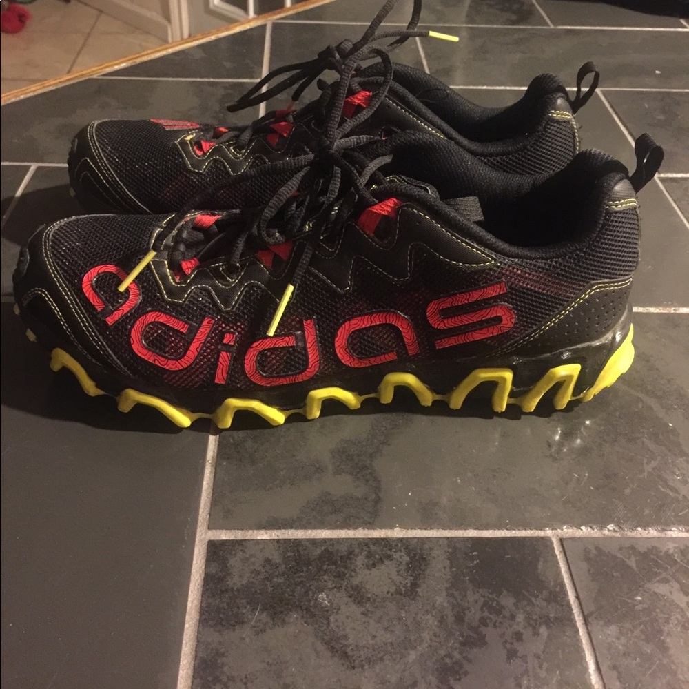 Adidas VIGOR TR Athletic Shoes