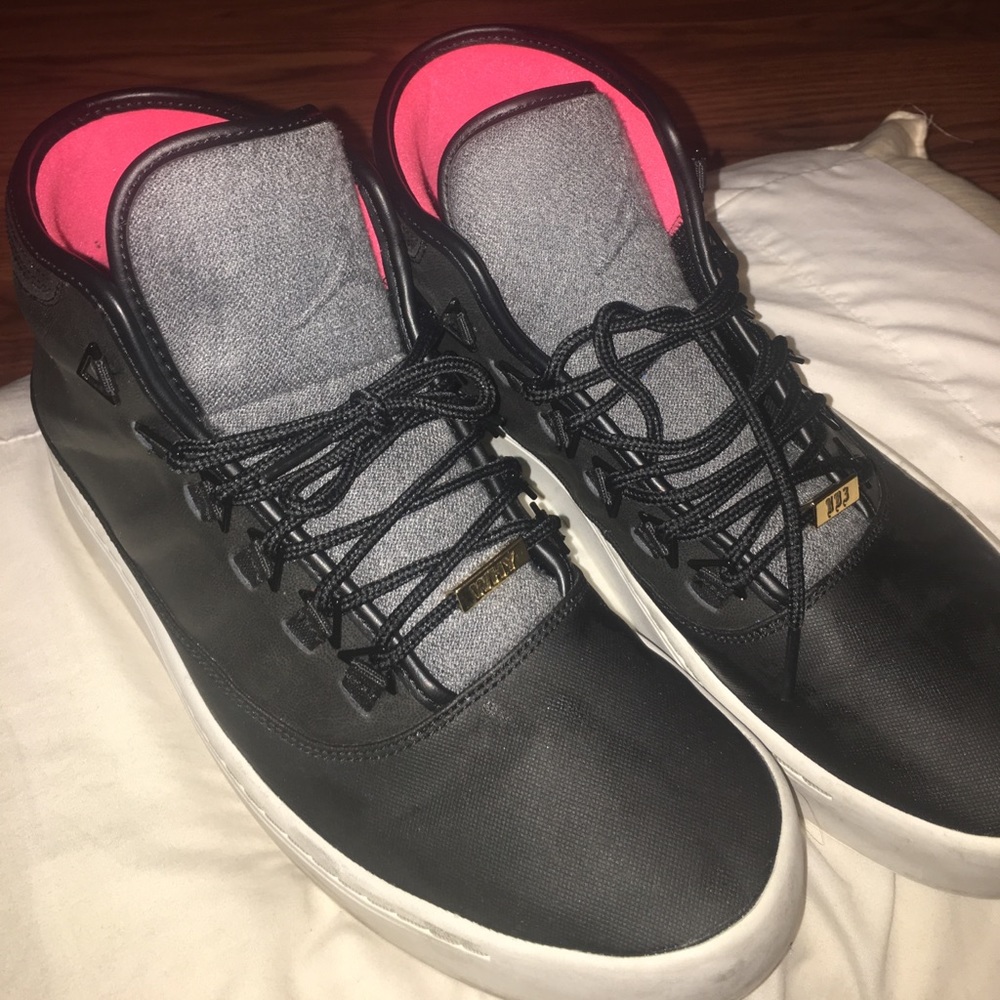 Jordan shoes black