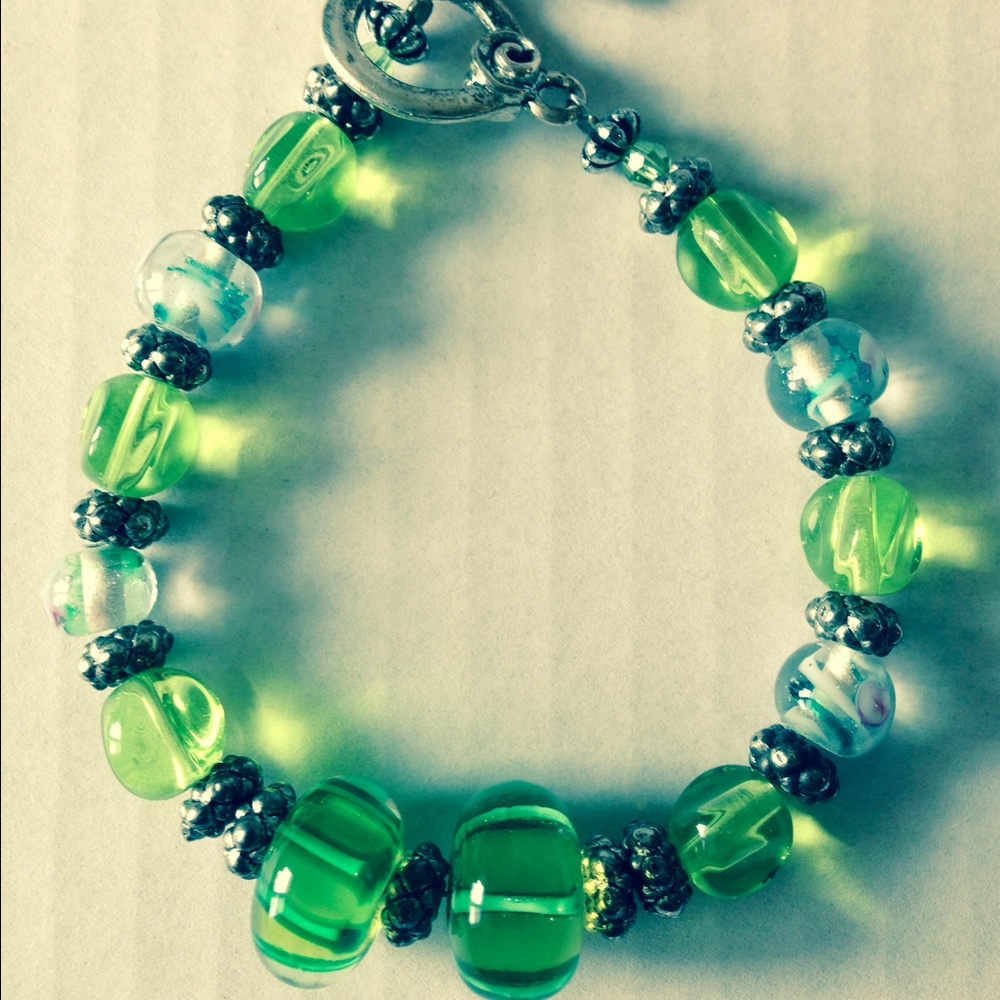 🎁Glass Bead Bracelet