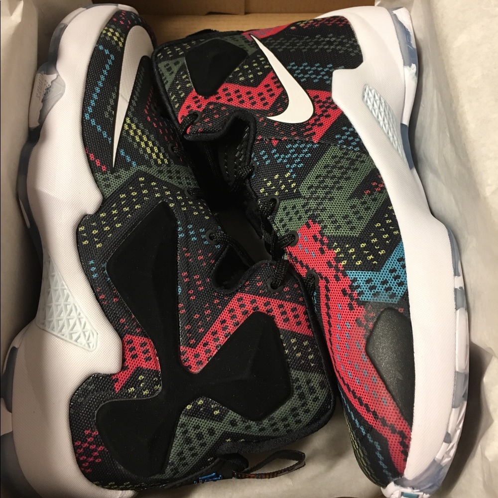 Nike Lebron XIII BHM (GS) (Authentic)