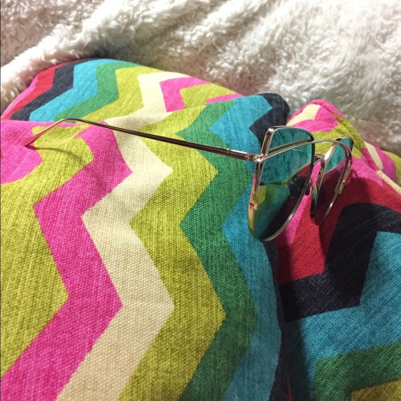 Sunglasses - Picture 3 of 3