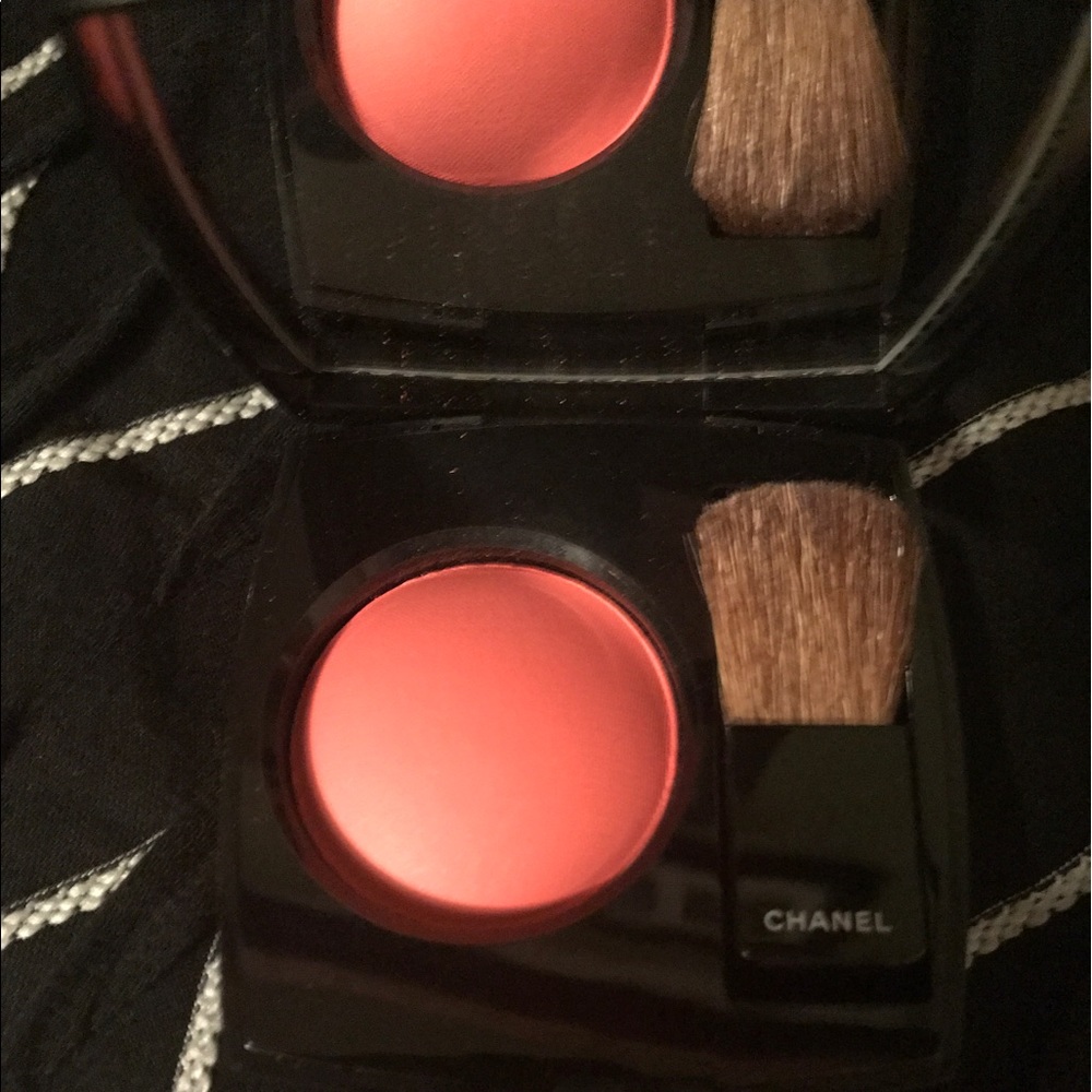 Chanel blush