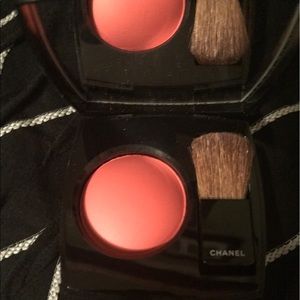 Chanel blush
