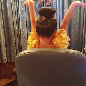 Meet your Posher, Nicole