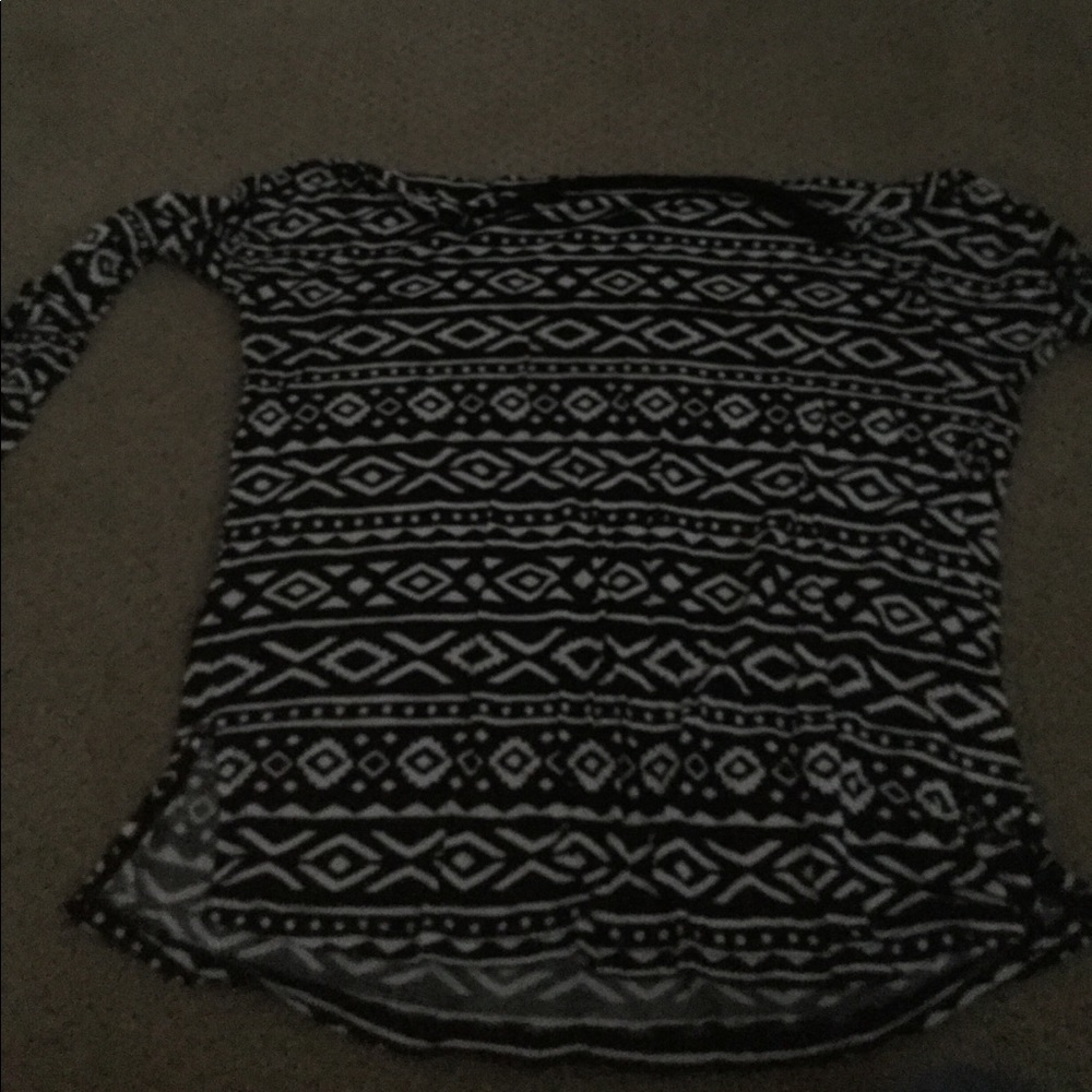 Long sleeve shape shirt
