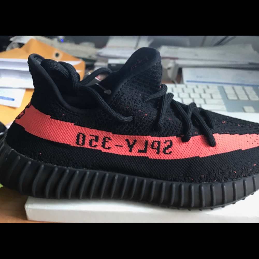 🔴SOLD🔴ADIDAS yeezys 8.5