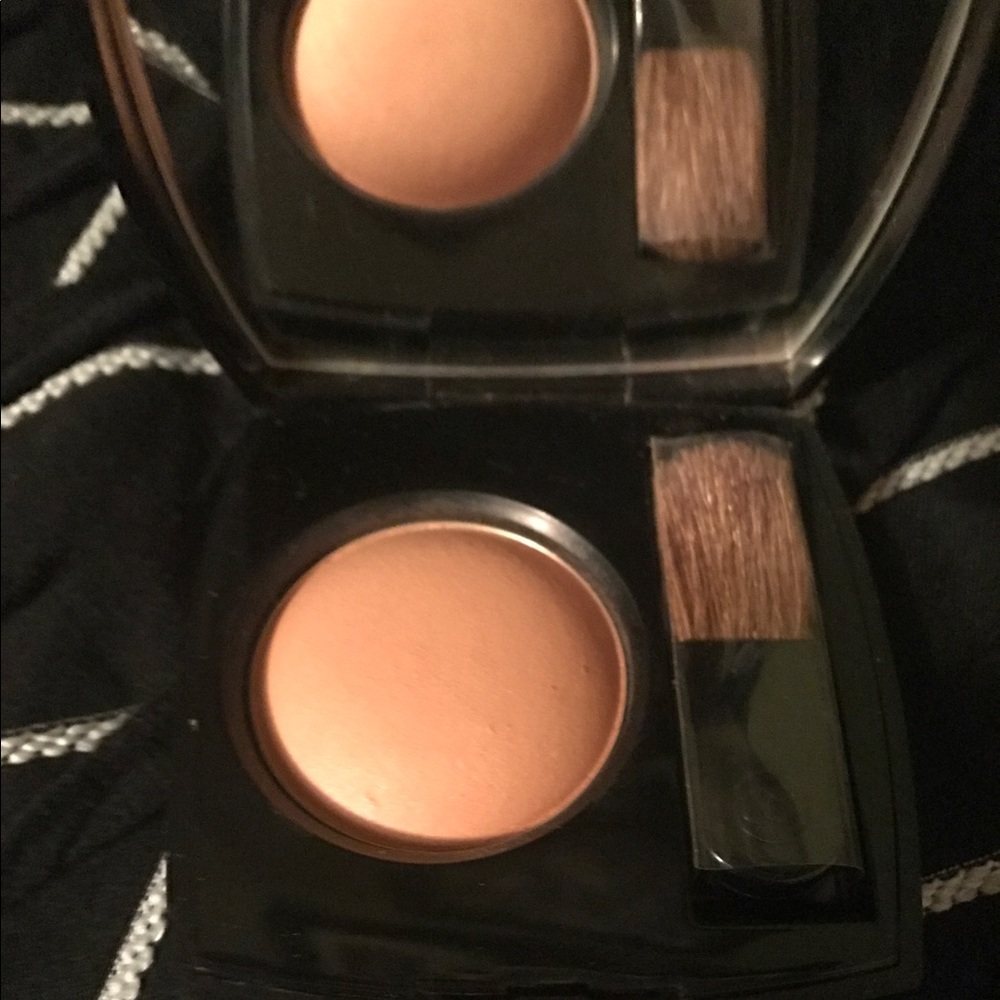 Chanel blush