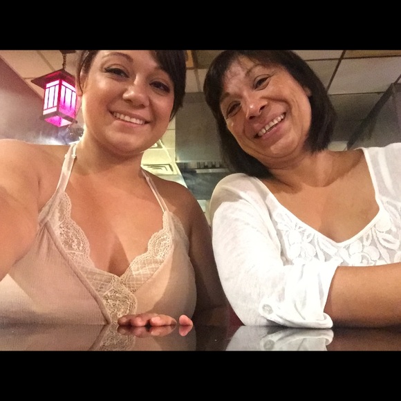 Meet your Posher, Rayleen - Picture 3 of 8