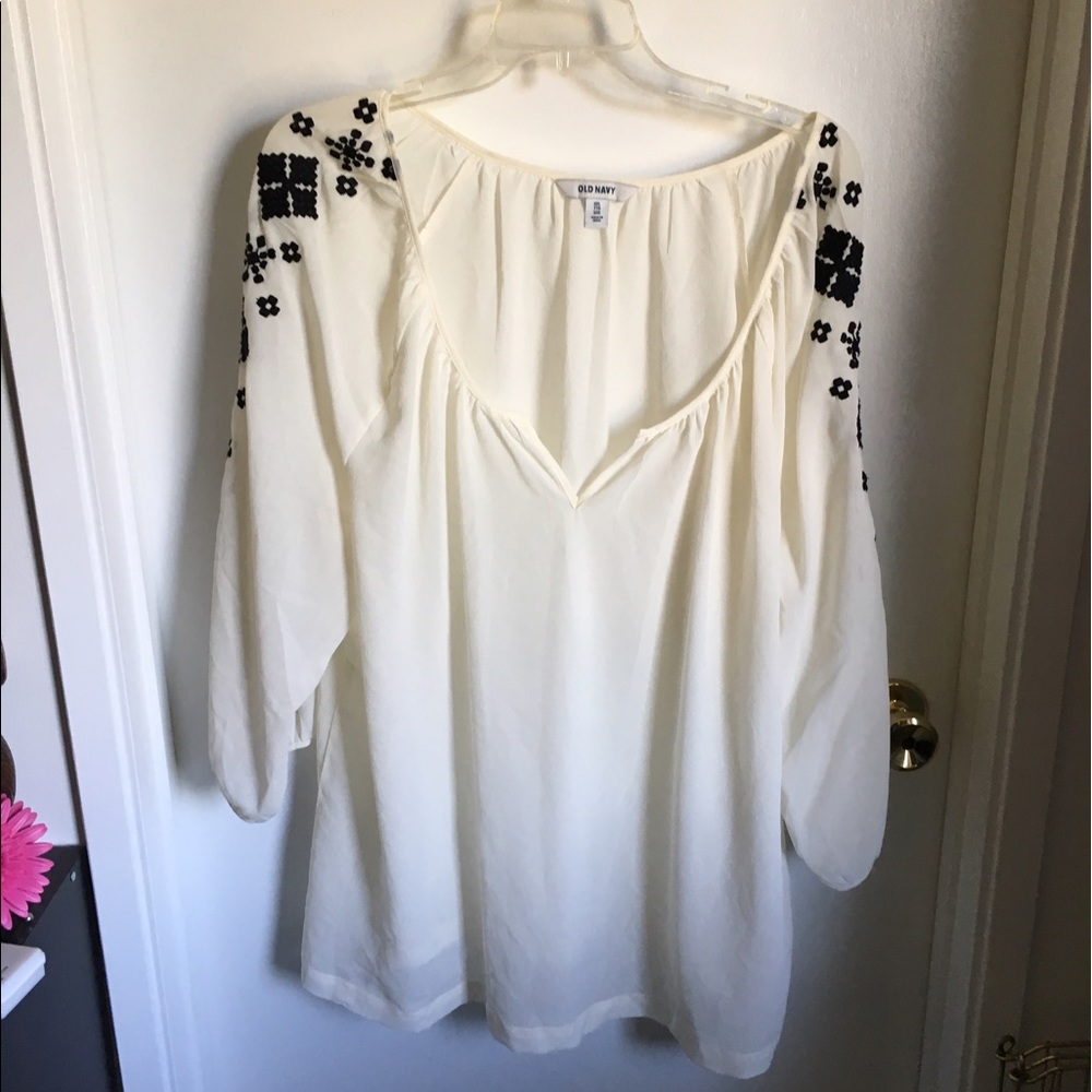 Old Navy pheasant top