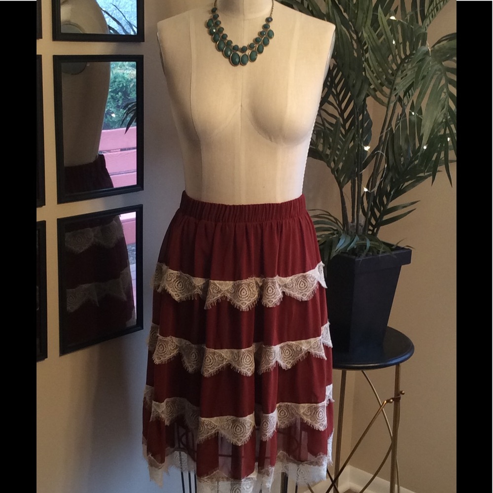 Eyelash Lace Layered Skirt Size M