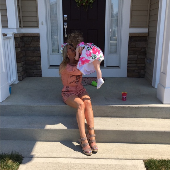 Meet your Posher, Amie - Picture 5 of 5