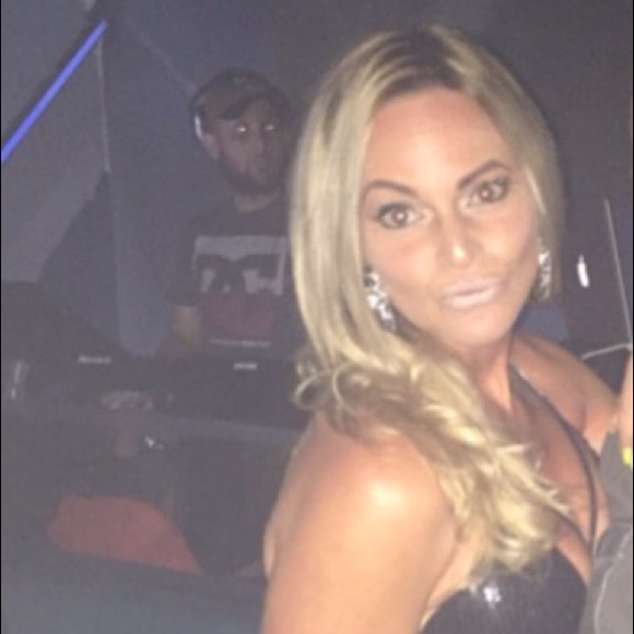 Meet your Posher, Amie - Picture 3 of 5