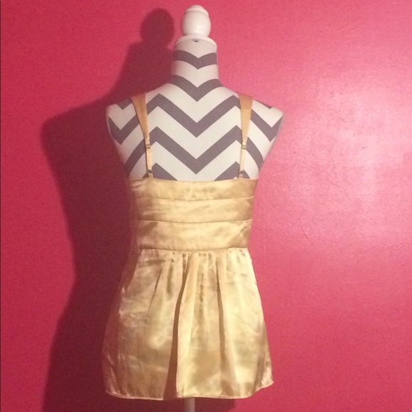 💛Golden Peplum Top💛 - Picture 2 of 6
