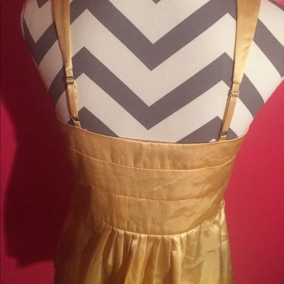 💛Golden Peplum Top💛 - Picture 6 of 6