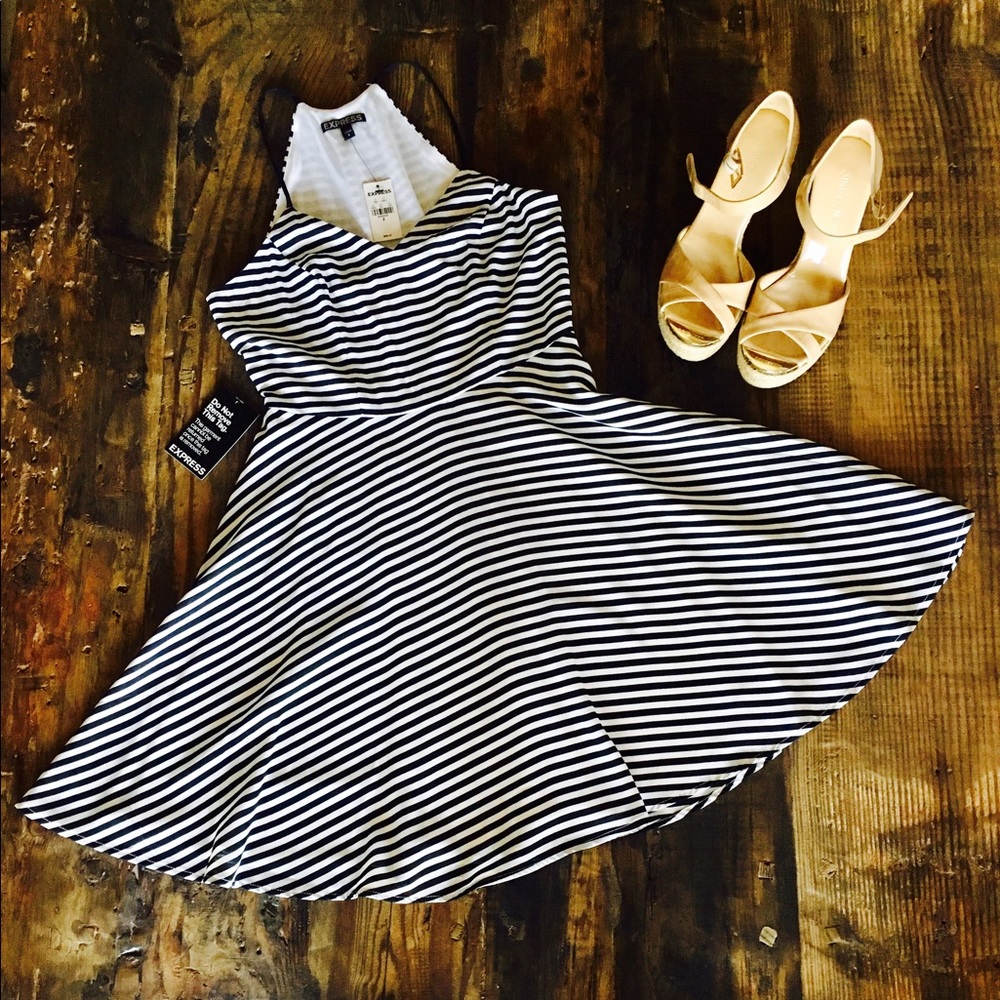 NWT Express Fit & Flare Skater Dress, XS