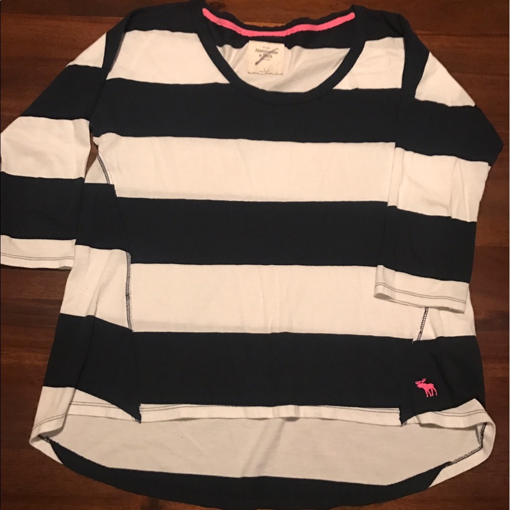 Abercrombie & Fitch striped half sleeve