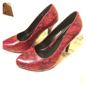 3inch Red and Black heels 👠