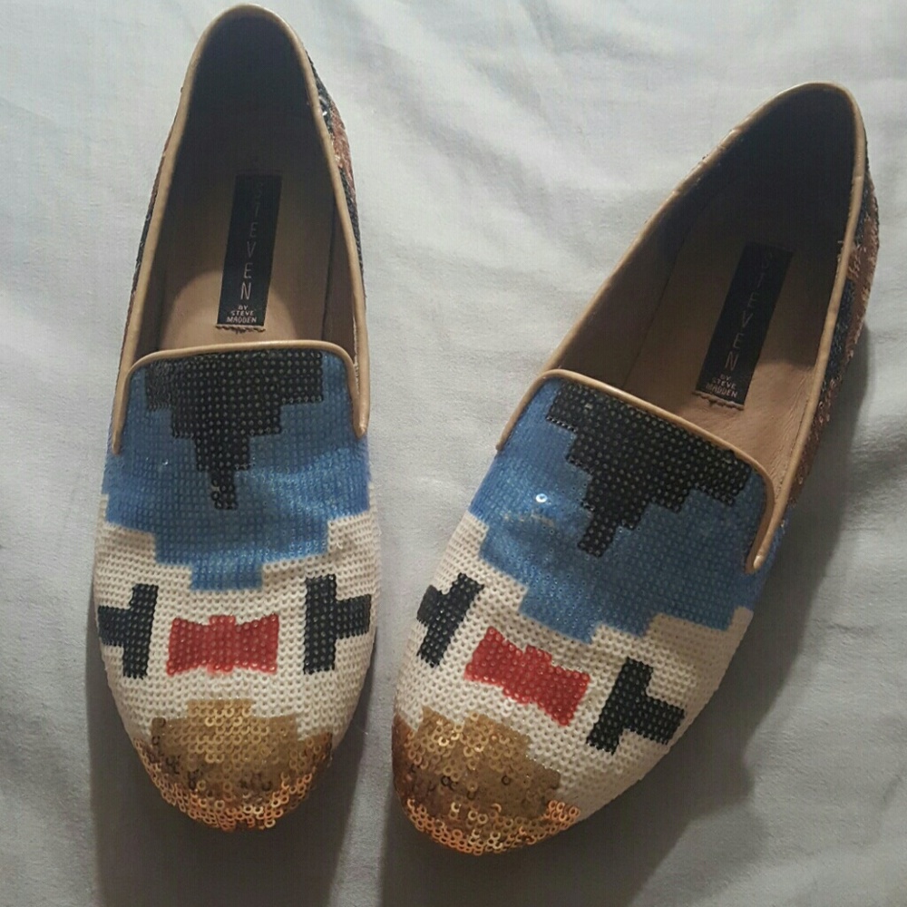 Steve Madden aztec sequin flats 8.5