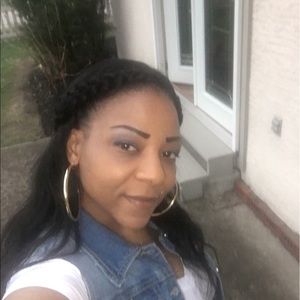 Meet your Posher, Catherine