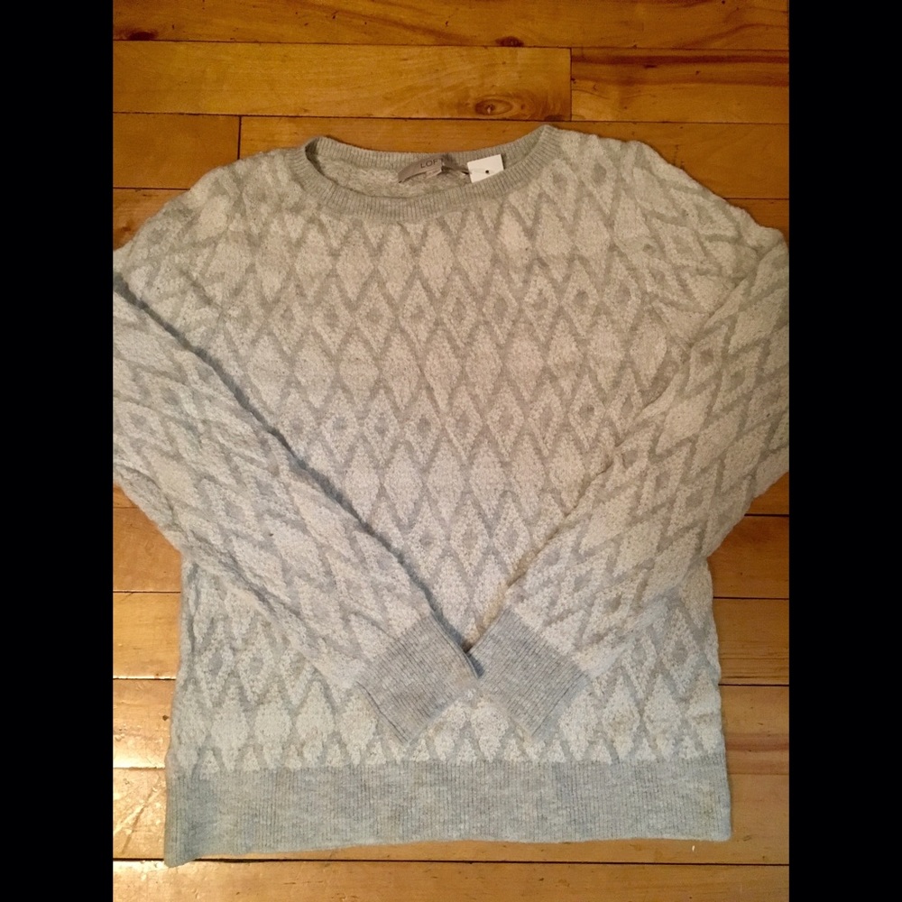 Loft diamond pattern sweater