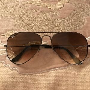 Ray-Ban Aviators RB3025