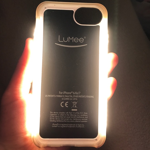 Rose Gold Lumee Light Up Selfie Case - Picture 2 of 4
