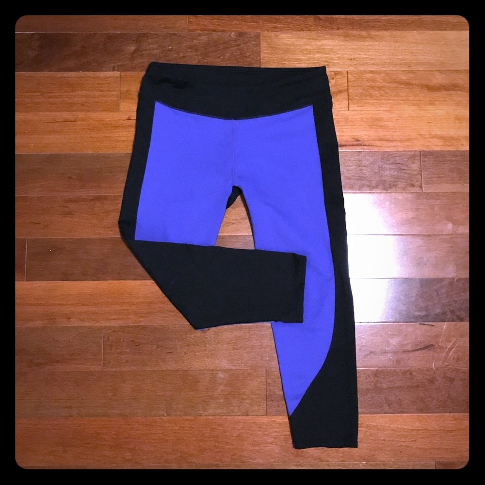 Capri Athletic Leggings