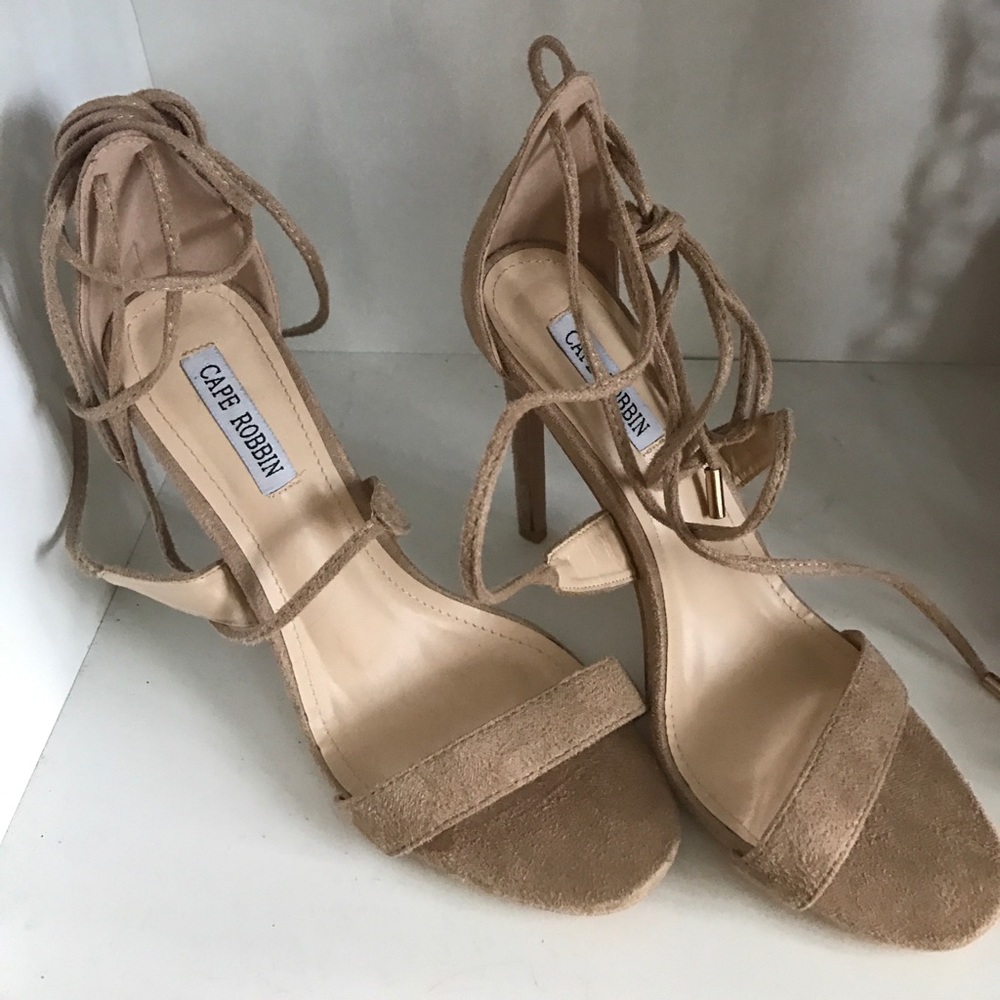 Women's heels size 7