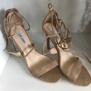 Women's heels size 7