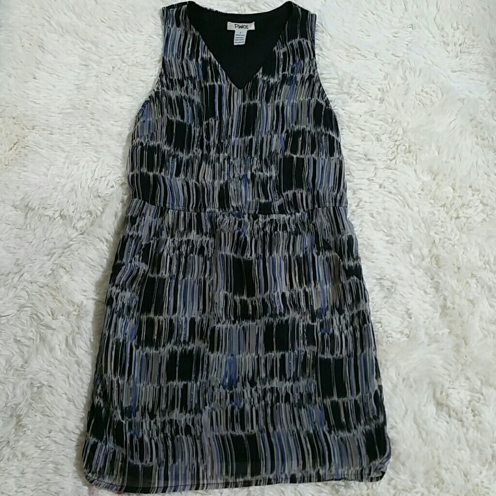 Pinky sleeveless shift dress