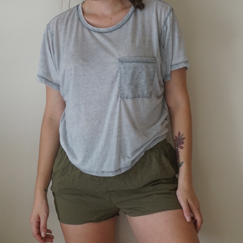 Acid wash gray tshirt