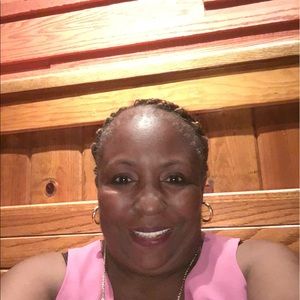 Meet your Posher, Sylvia