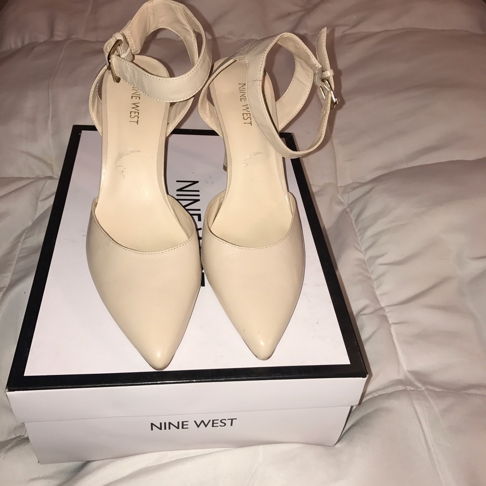 💃🏽Nine West ankle strap pumps!
