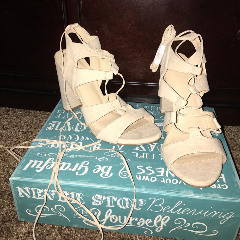 Nude Heels Size 9