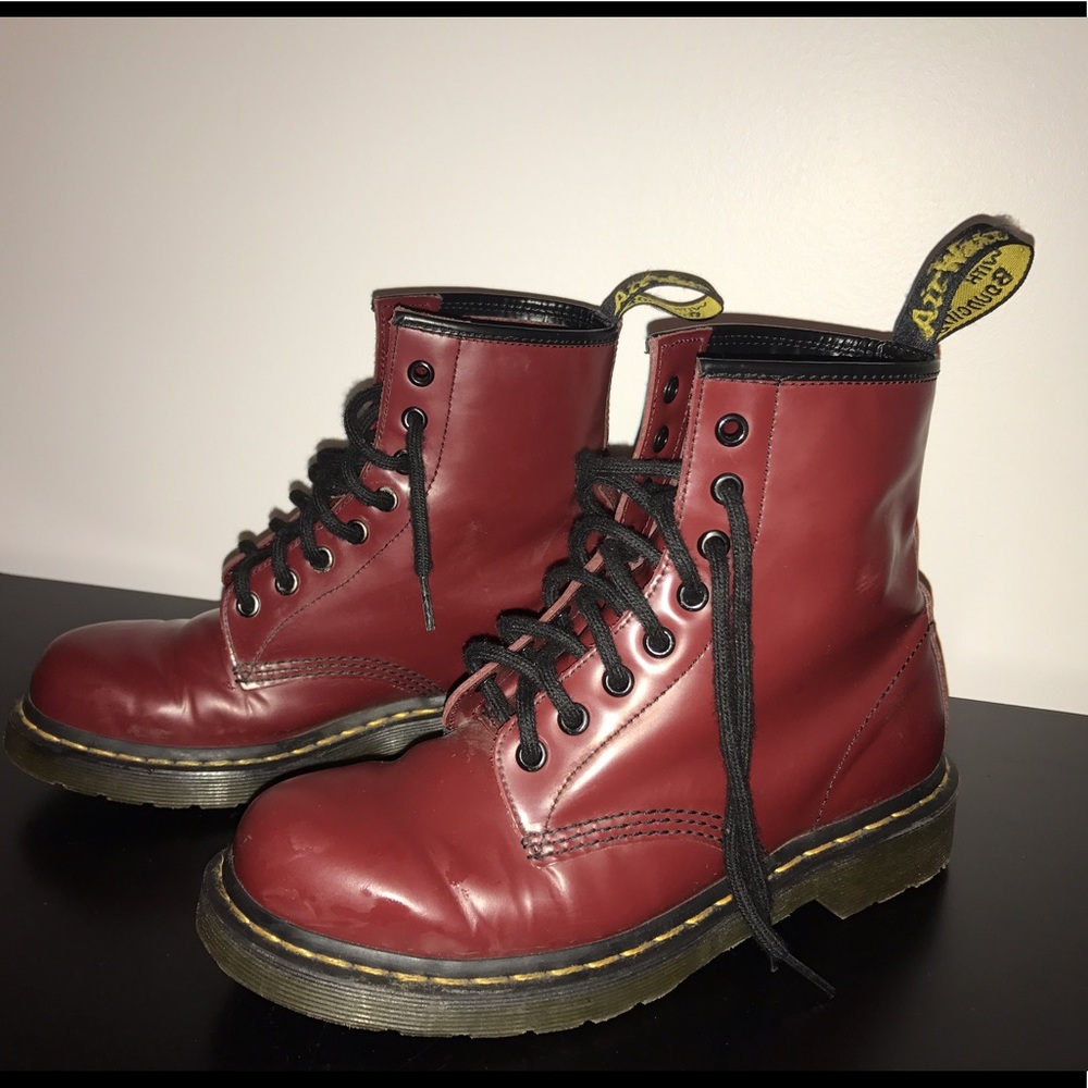 Dr martens cheery red 1460 smooth