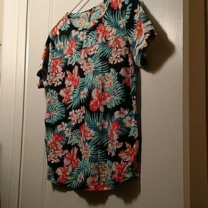 Victoria's Secret Pink floral ?? tee